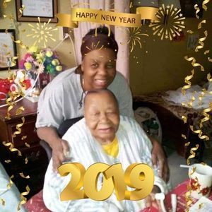 Meet your Posher, Gloria